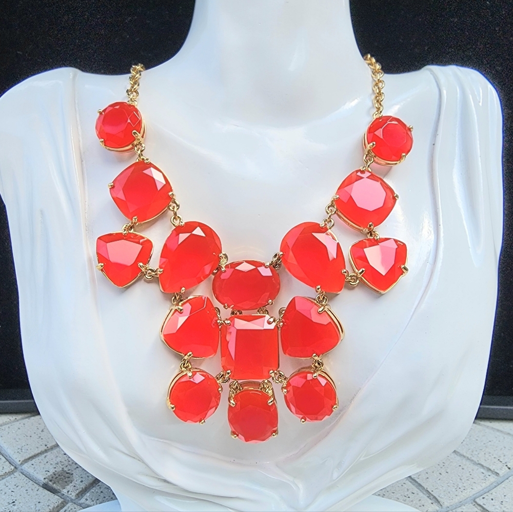 Kate Spade Vegas Jewels Facet Cluster Pink Bib Necklace - Picture 9 of 9